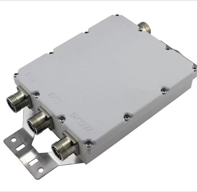 High Power RF Combiner